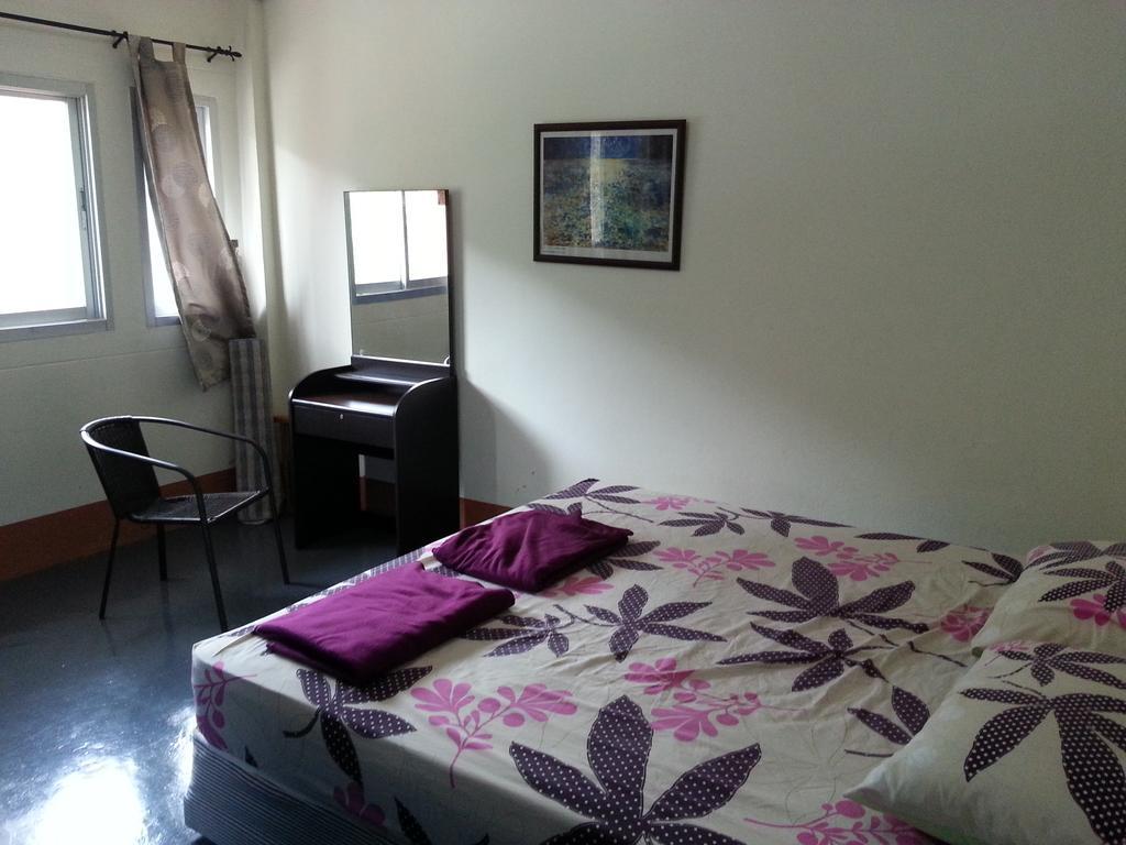 Pearl Beach Holiday Apartments เกาะช้าง ภายนอก รูปภาพ